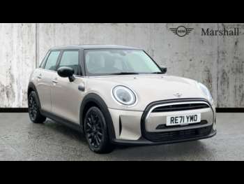 2021 - 1.5 Cooper Classic 5dr [Comfort/Nav Pack]