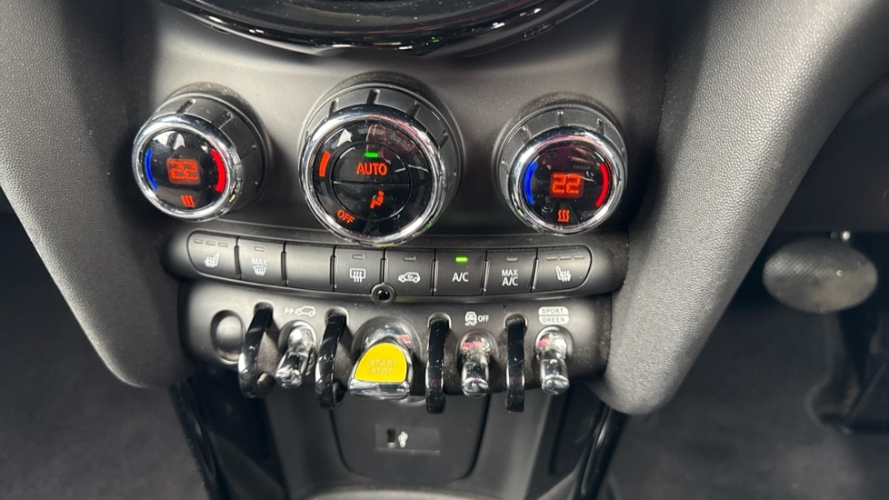 Used MINI Hatch 2022 for sale - 76870528: Photo 33