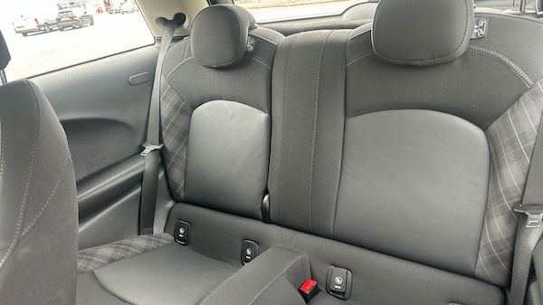Used MINI Hatch 2018 for sale - 76254949: Photo 12
