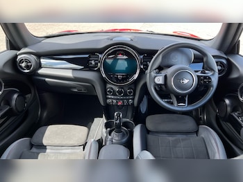 Used MINI Convertible 2021 for sale - 75472036: Photo
