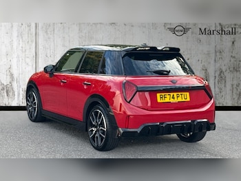 Used MINI Cooper 2024 for sale - 76033875: Photo