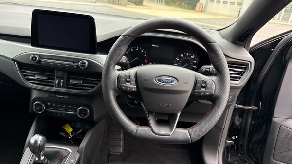Used Ford Focus 2022 for sale - 76183901: Photo 11