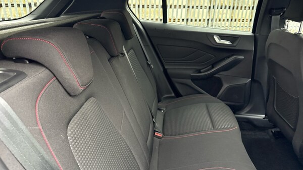 Used Ford Focus 2022 for sale - 76183901: Photo 14