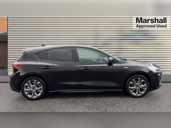 Used Ford Focus 2022 for sale - 76183901: Photo 2