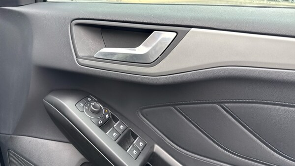 Used Ford Focus 2022 for sale - 76183901: Photo 30