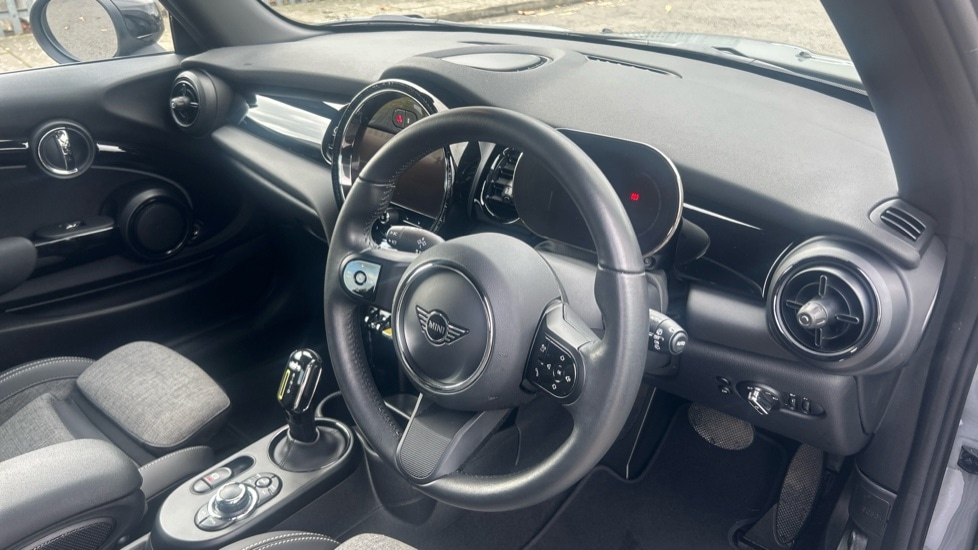 Used MINI Hatch 2022 for sale - 76804015: Photo 6