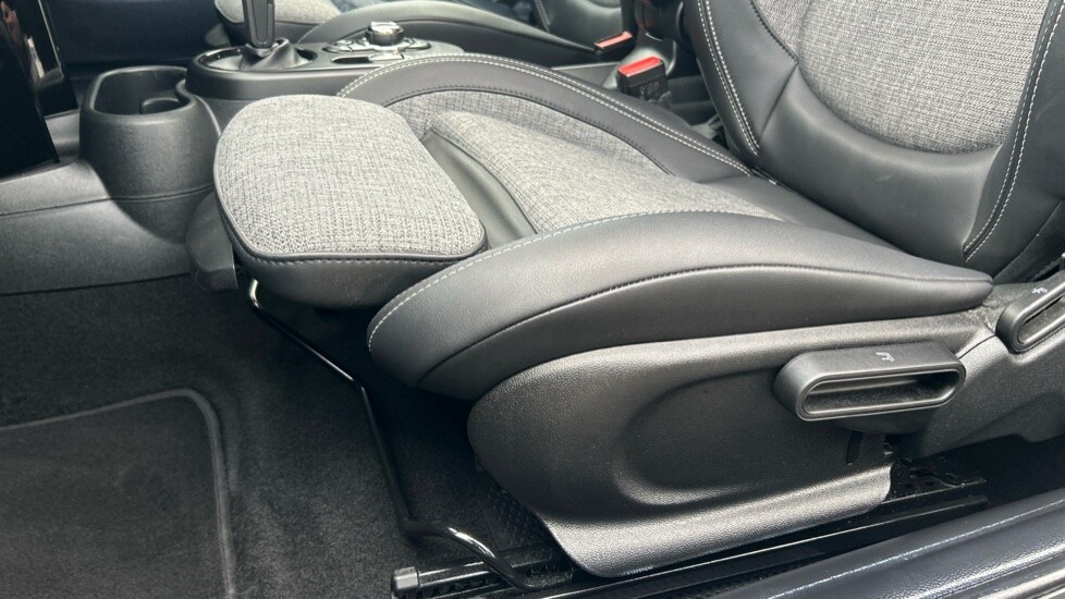 Used MINI Hatch 2023 for sale - 76872226: Photo 40