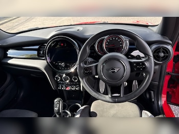 Used MINI Hatch 2022 for sale - 76540073: Photo