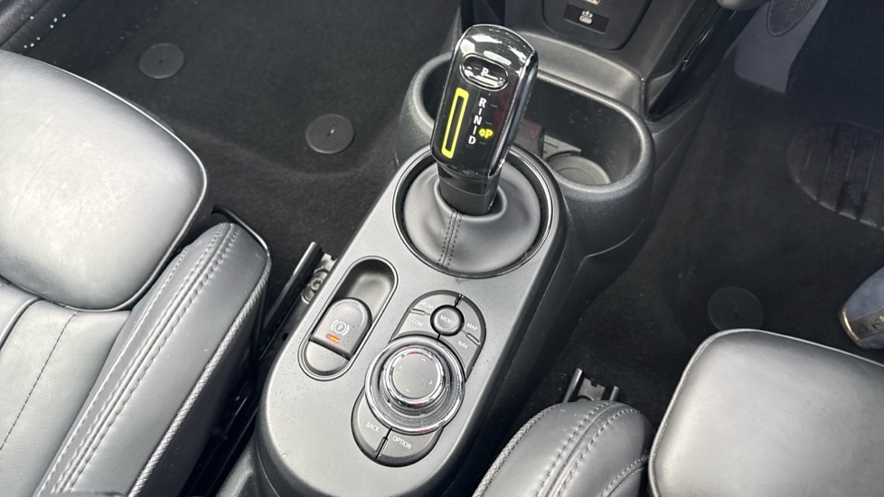 Used MINI Hatch 2024 for sale - 76921633: Photo 10