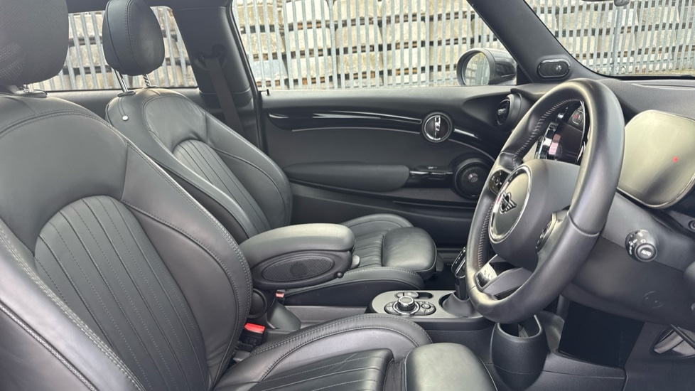 Used MINI Hatch 2024 for sale - 76921633: Photo 11