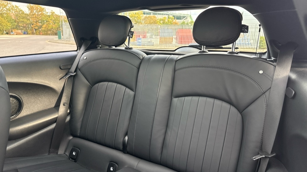 Used MINI Hatch 2024 for sale - 76921633: Photo 12