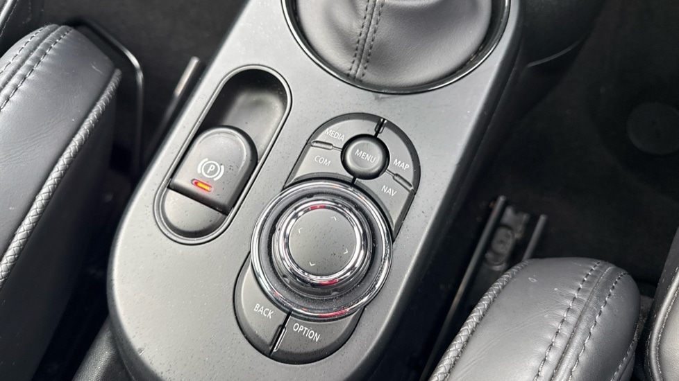 Used MINI Hatch 2024 for sale - 76921633: Photo 19