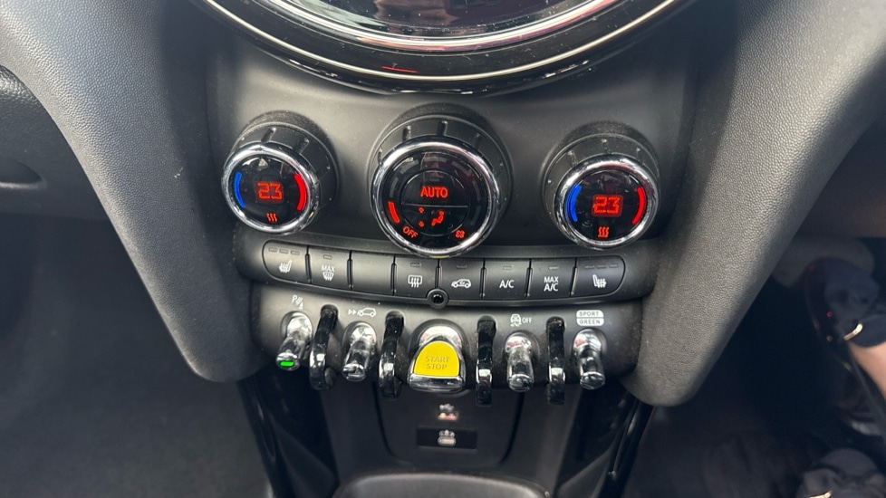 Used MINI Hatch 2024 for sale - 76921633: Photo 33