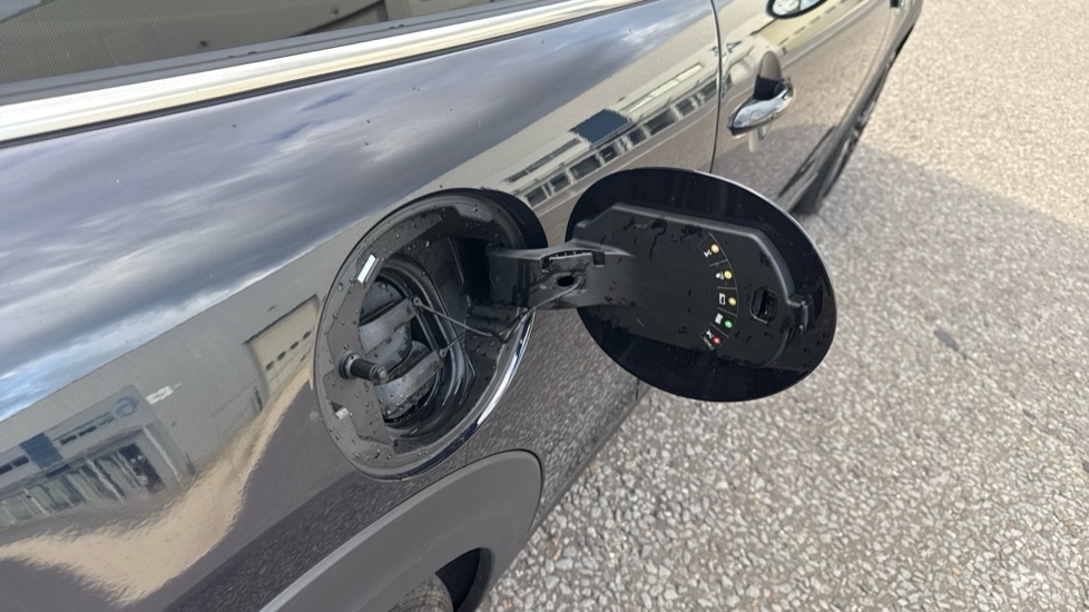 Used MINI Hatch 2024 for sale - 76921633: Photo 36