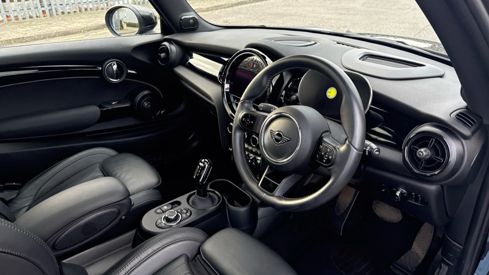 Used MINI Hatch 2024 for sale - 76921633: Photo 6