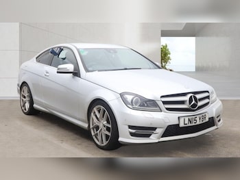 Used Mercedes-Benz C Class 2015 for sale - 79313803: Photo