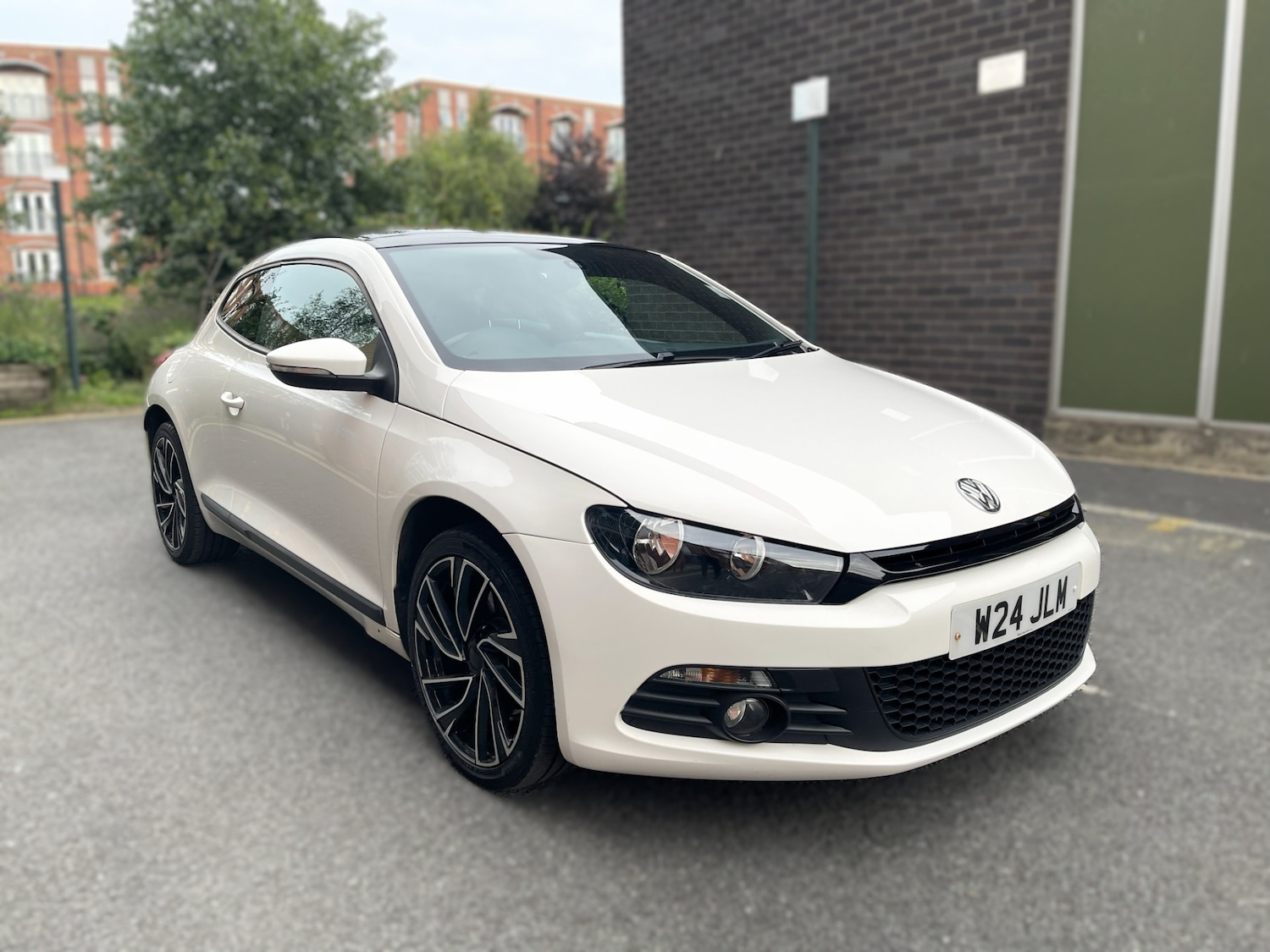 Used Volkswagen Scirocco 2011 for sale - 76170805: Photo 26