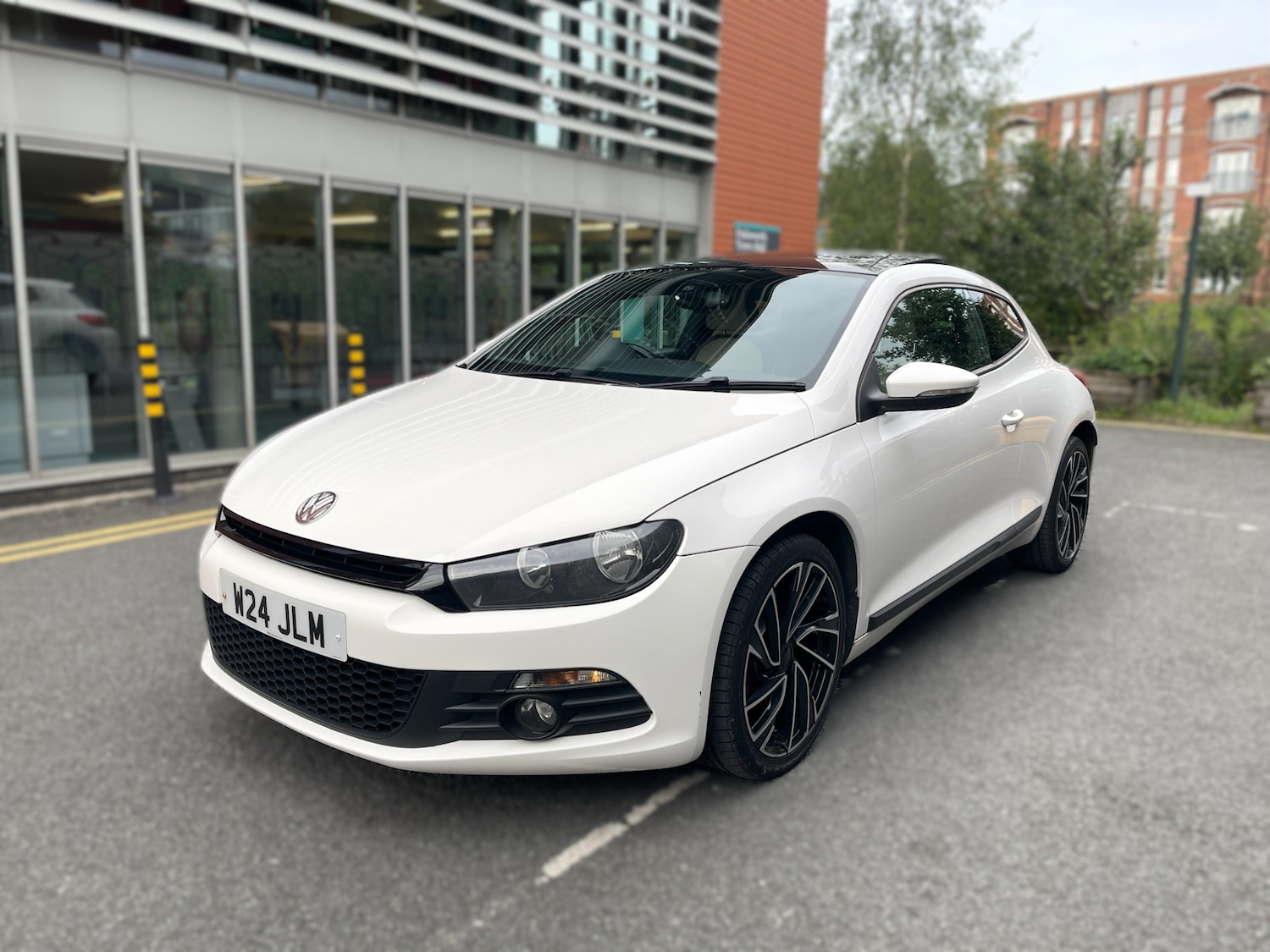 Used Volkswagen Scirocco 2011 for sale - 76170805: Photo 28
