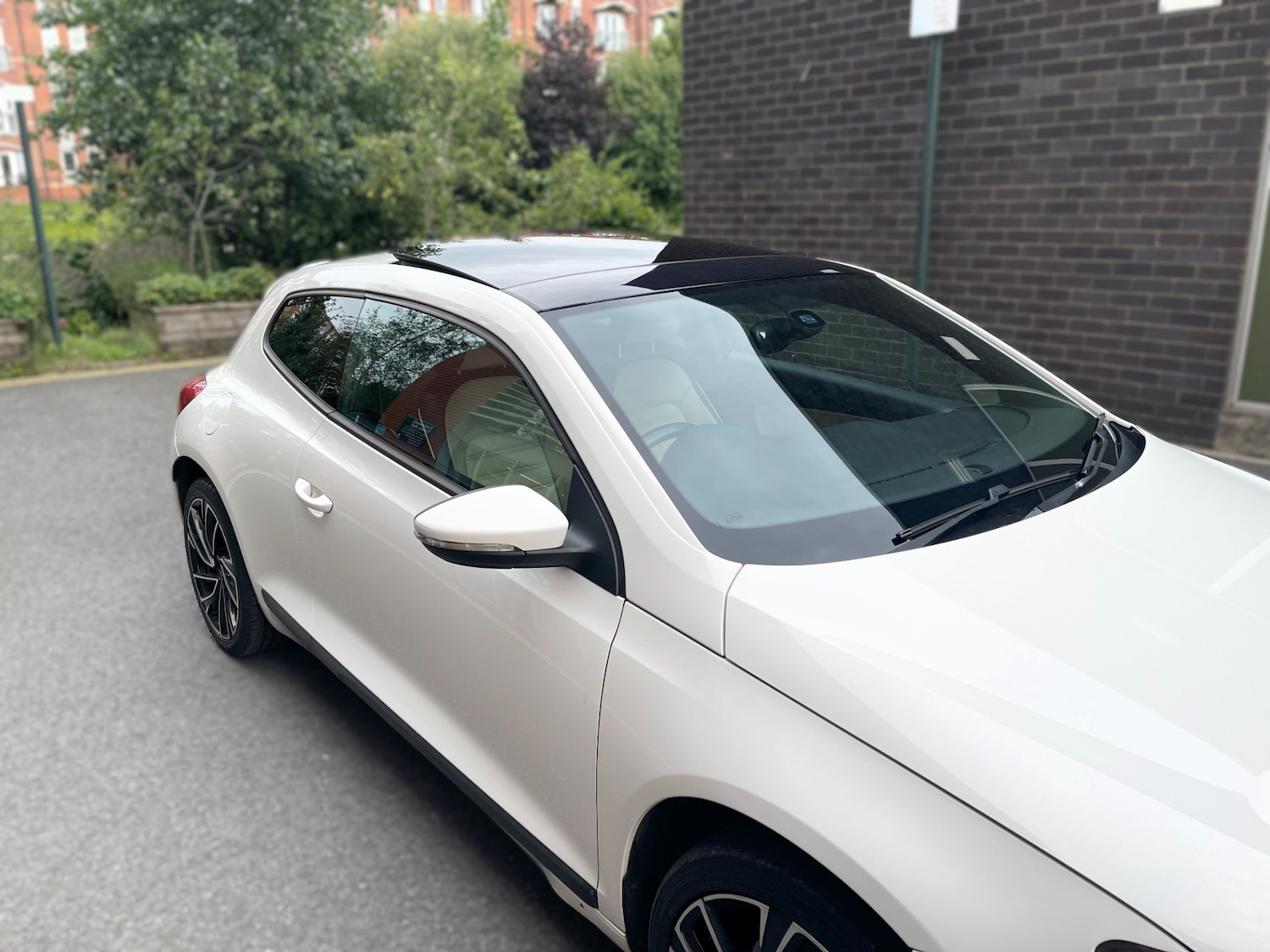 Used Volkswagen Scirocco 2011 for sale - 76170805: Photo 41