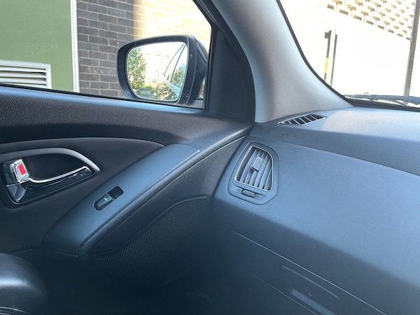 Used Hyundai Ix35 2012 for sale - 74896810: Photo 45