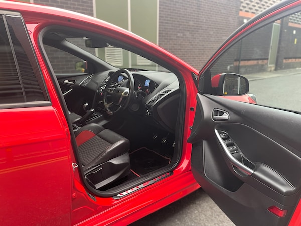 Used Ford Focus 2013 for sale - 75621076: Photo 13