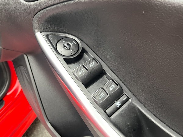 Used Ford Focus 2013 for sale - 75621076: Photo 14