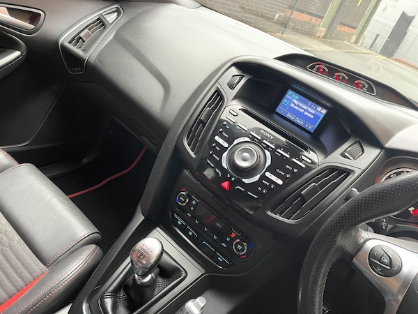 Used Ford Focus 2013 for sale - 75621076: Photo 18