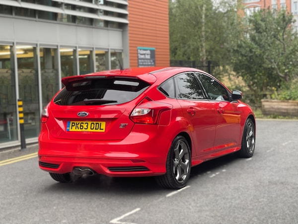 Used Ford Focus 2013 for sale - 75621076: Photo 2