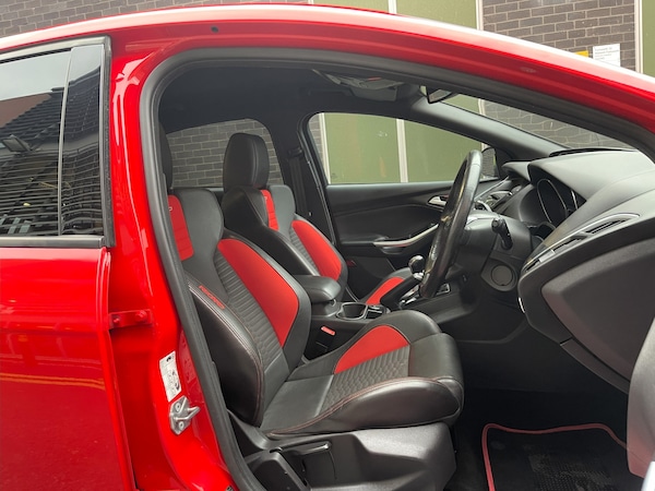 Used Ford Focus 2013 for sale - 75621076: Photo 48