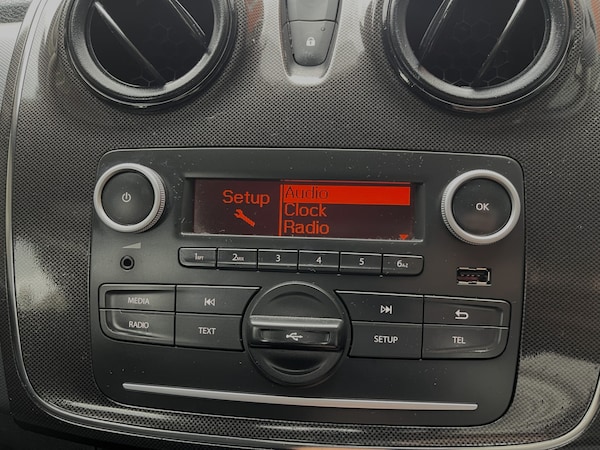 Used Dacia Sandero 2017 for sale - 74896825: Photo 17