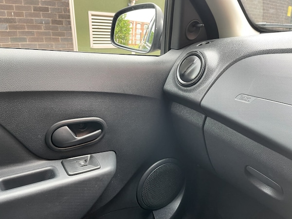 Used Dacia Sandero 2017 for sale - 74896825: Photo 54