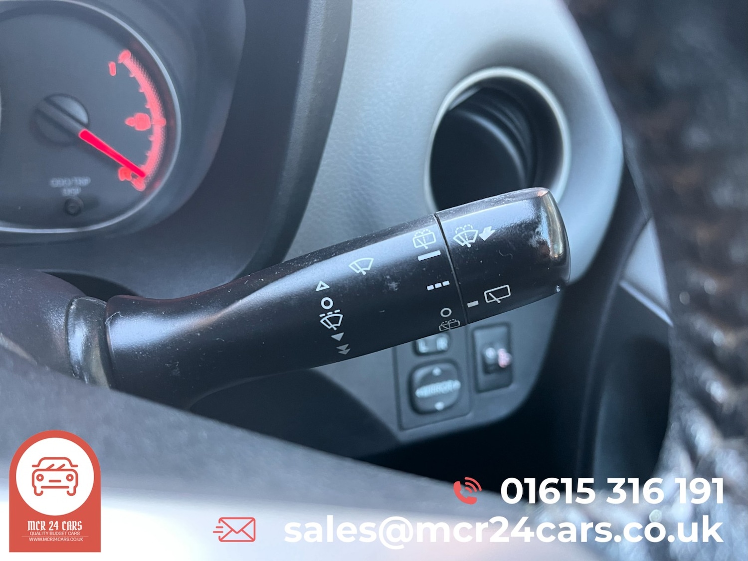 Used Toyota Yaris 2015 for sale - 76605915: Photo 63