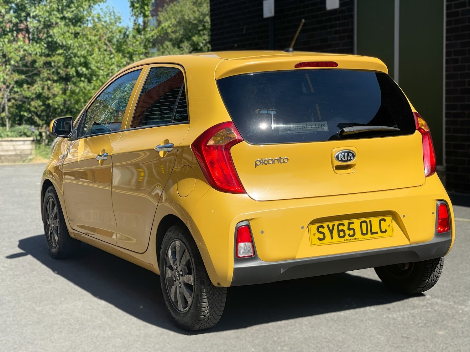 Used Kia Picanto 2015 for sale - 76605667: Photo 2