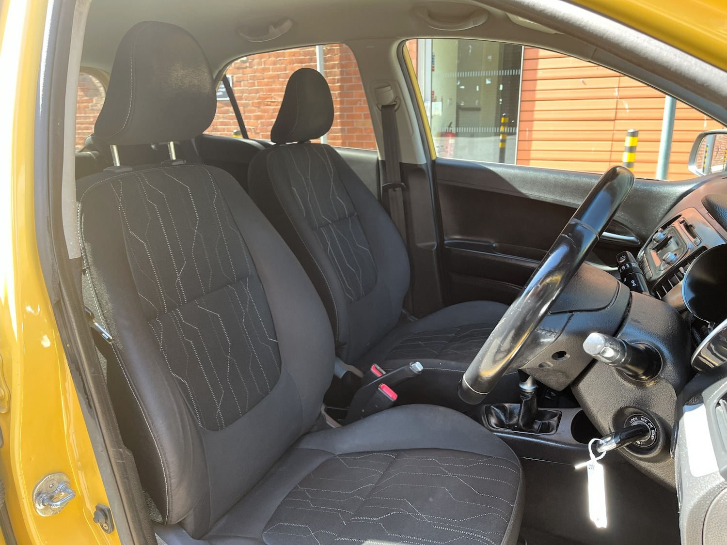 Used Kia Picanto 2015 for sale - 76605667: Photo 24