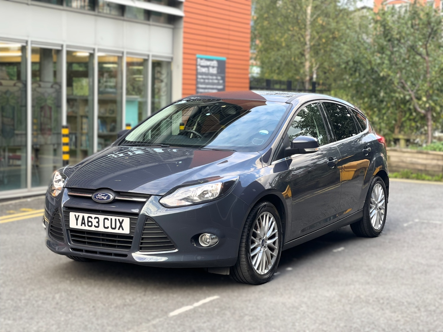 Used Ford Focus 2014 for sale - 76018581: Photo 4