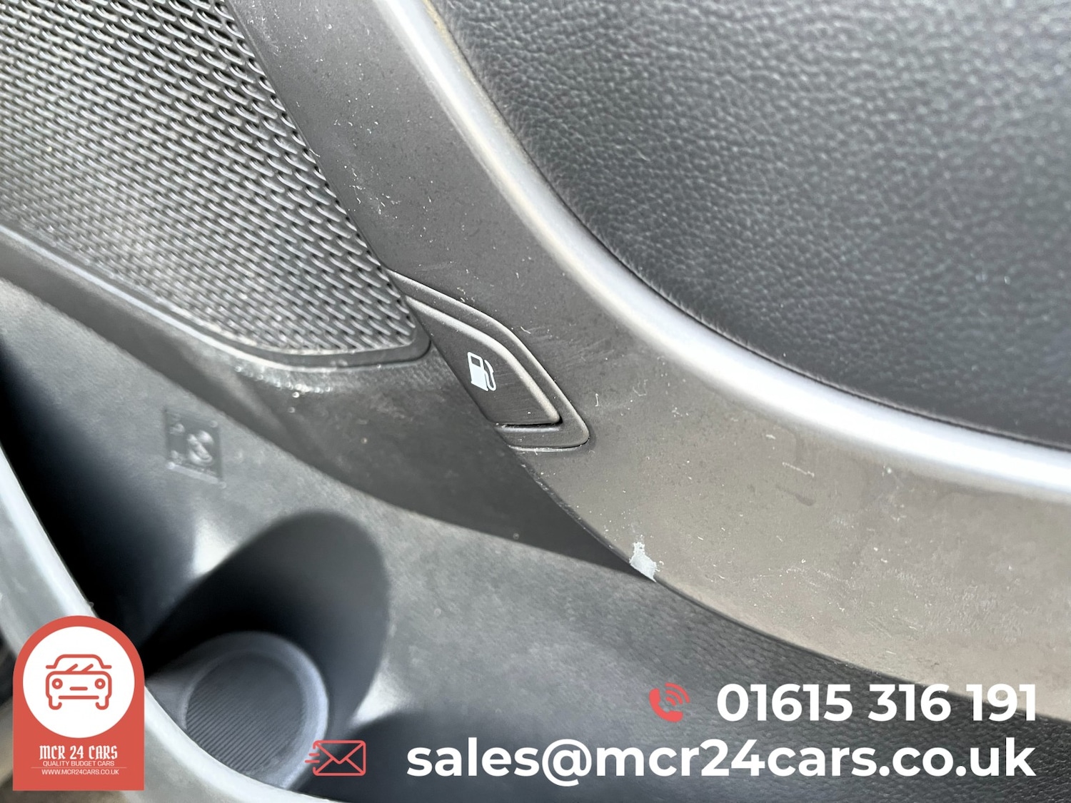 Used Hyundai Santa Fe 2013 for sale - 76605884: Photo 35