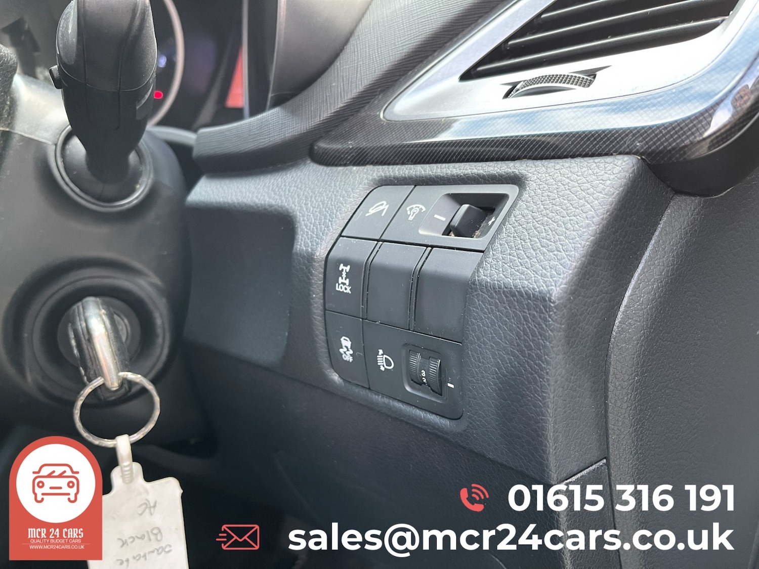 Used Hyundai Santa Fe 2013 for sale - 76605884: Photo 36