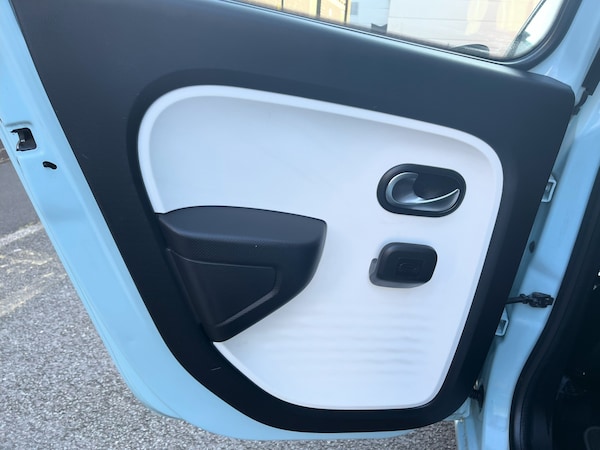 Used Renault Twingo 2015 for sale - 75206209: Photo 36