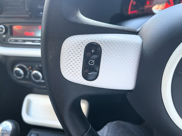 Used Renault Twingo 2015 for sale - 75206209: Photo 46