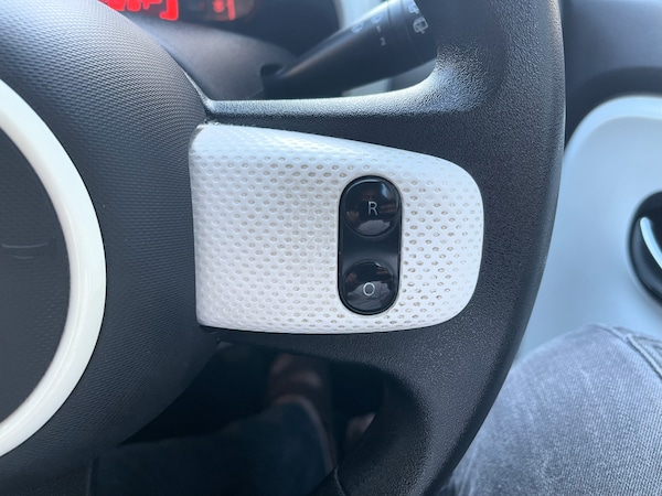 Used Renault Twingo 2015 for sale - 75206209: Photo 47
