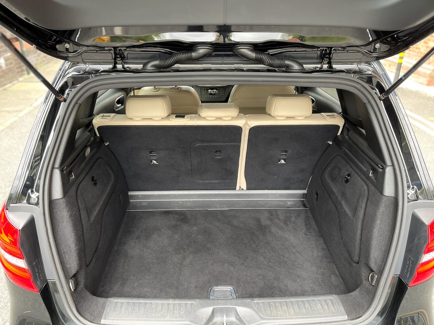 Used Mercedes-Benz B Class 2012 for sale - 76605848: Photo 18