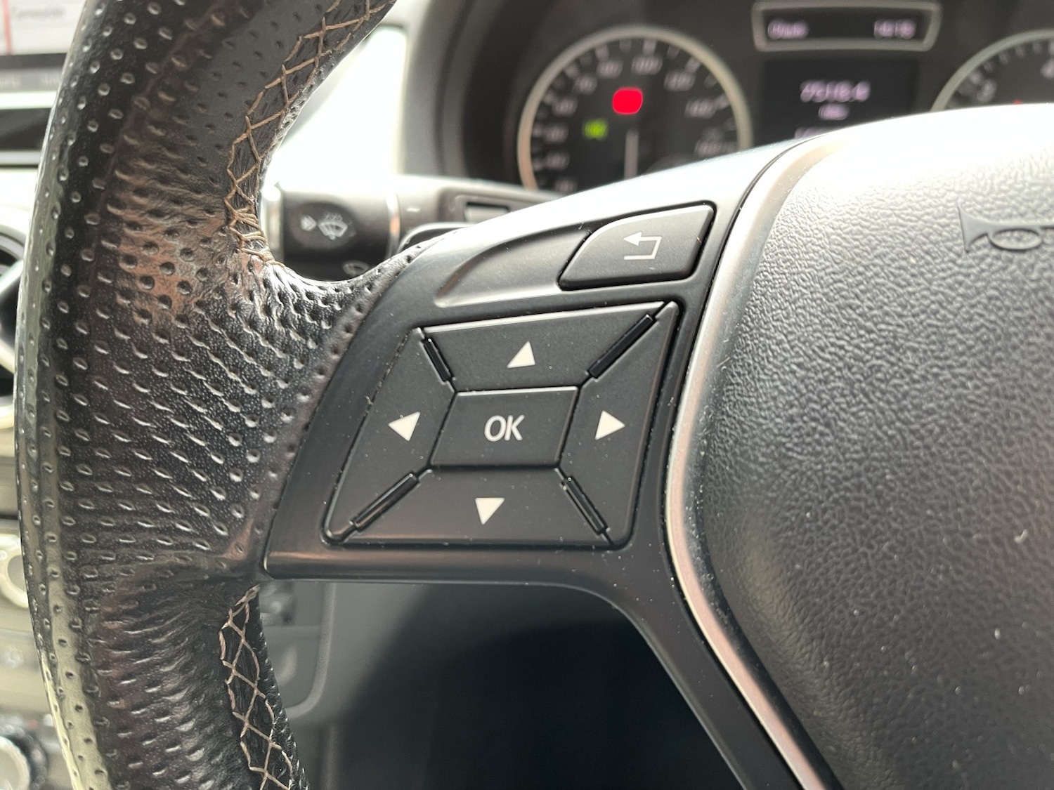 Used Mercedes-Benz B Class 2012 for sale - 76605848: Photo 35