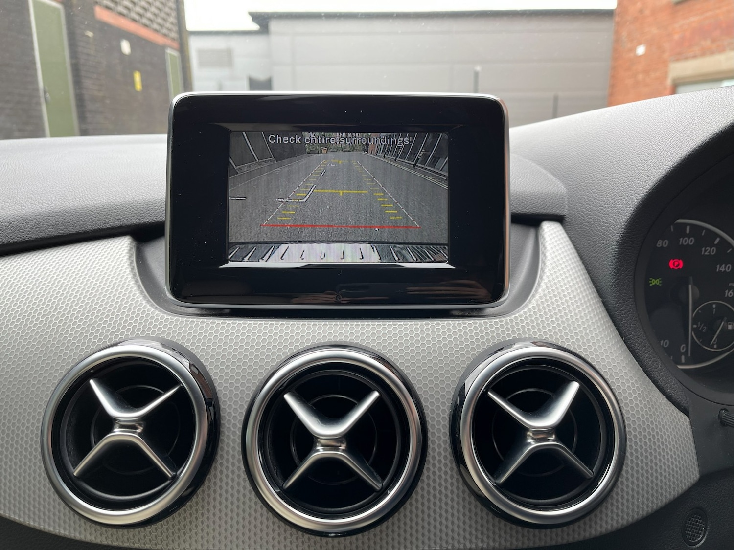 Used Mercedes-Benz B Class 2012 for sale - 76605848: Photo 45