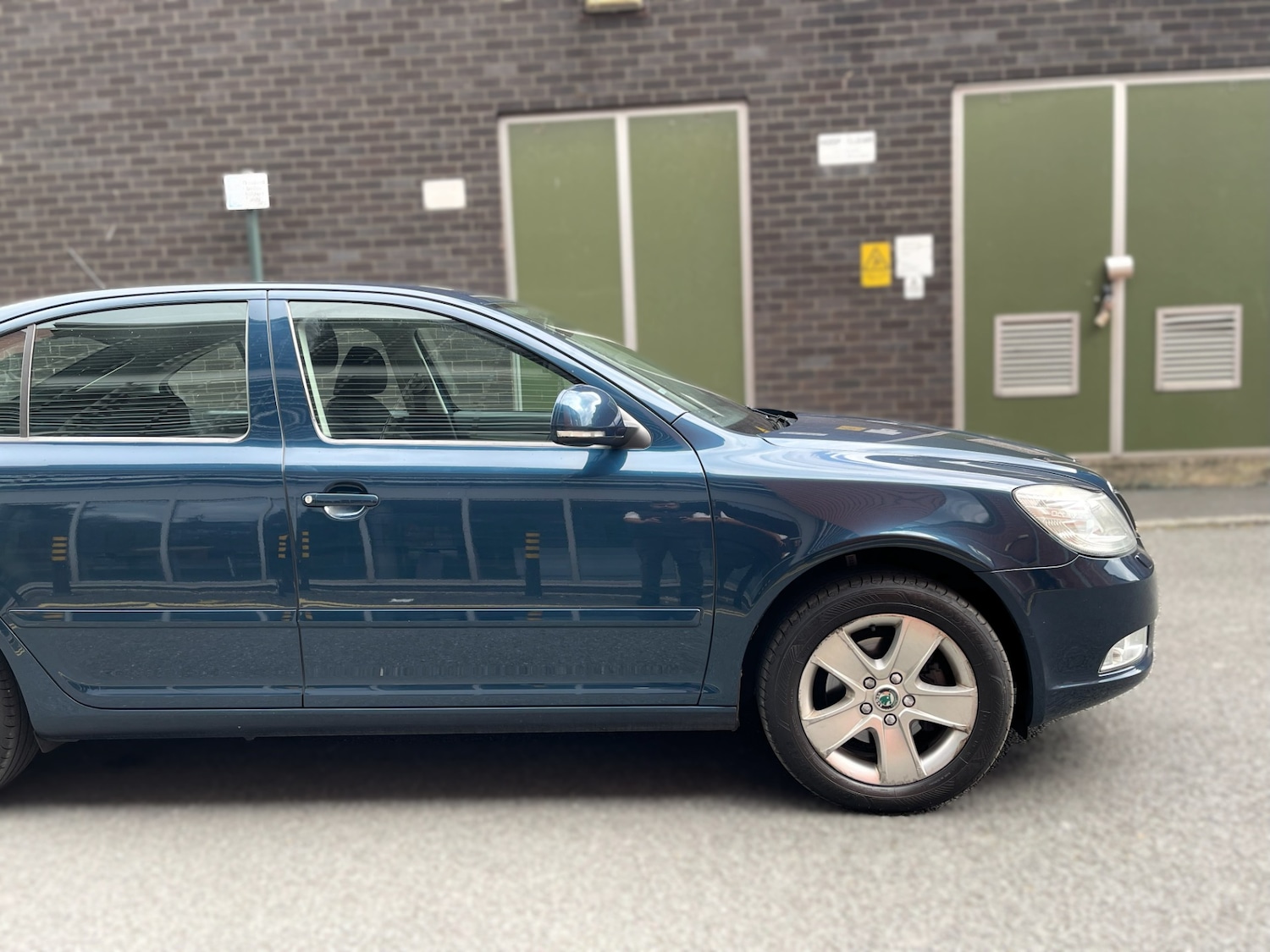 Vehicle 27