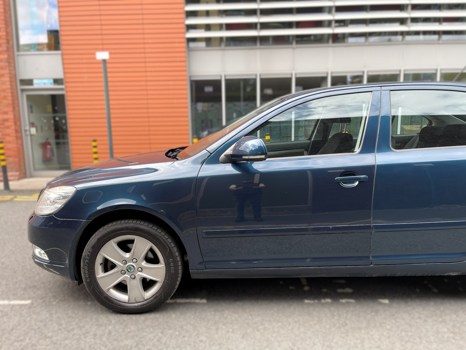 Vehicle 28