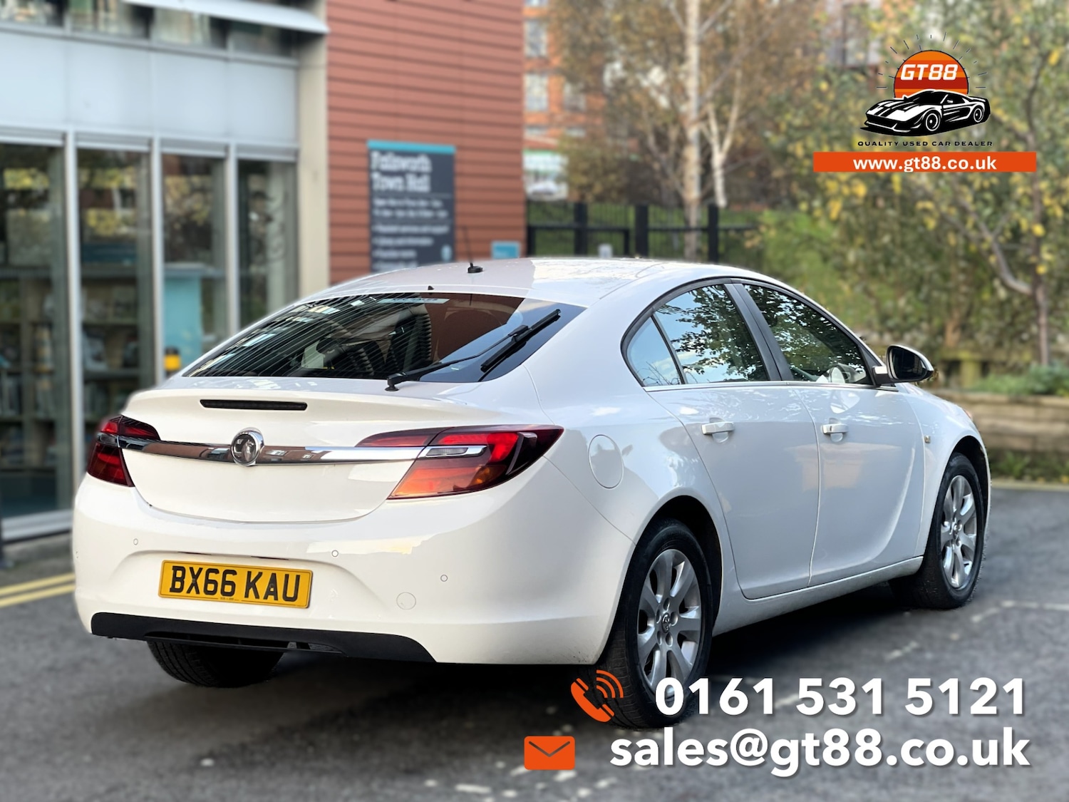 Used Vauxhall Insignia 2017 for sale - 76557251: Photo 2