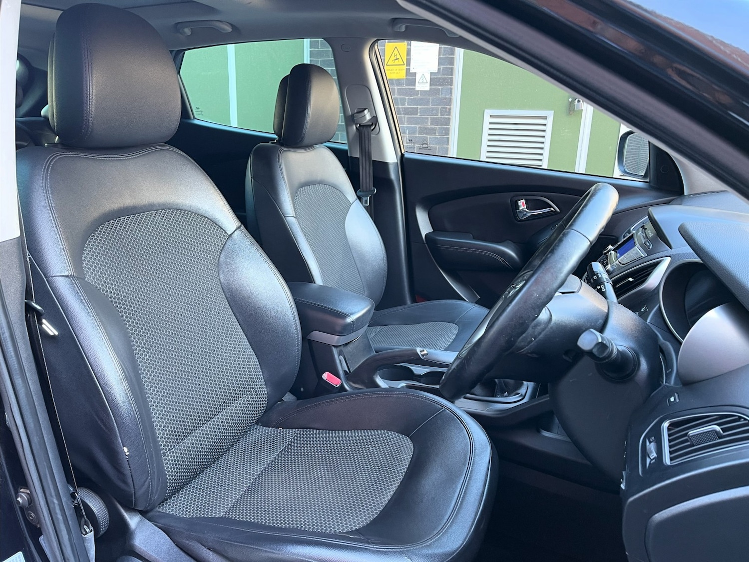 Used Hyundai Ix35 2012 for sale - 76605893: Photo 3