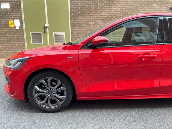 Used Ford Focus 2023 for sale - 74897052: Photo 25