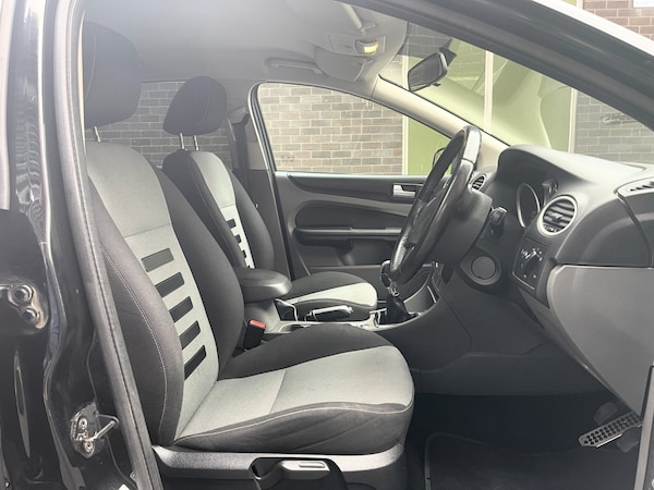 Used Ford Focus 2011 for sale - 75022311: Photo 3