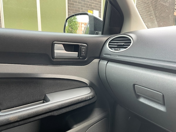 Used Ford Focus 2011 for sale - 75022311: Photo 60
